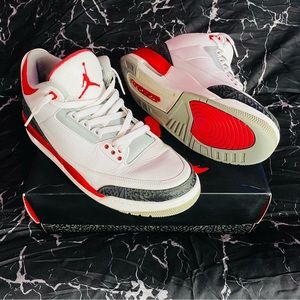 Jordan 3 Fire Red (2013)
